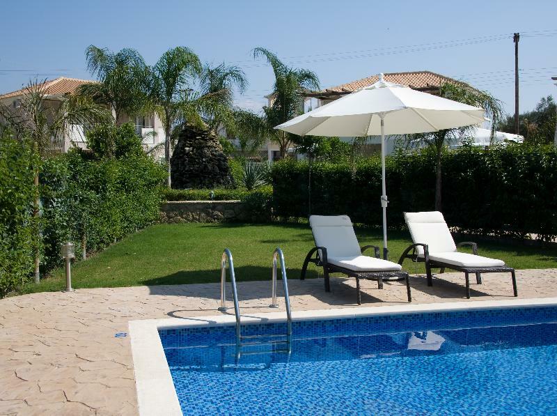Mamfredas Luxury Resort Plános Esterno foto